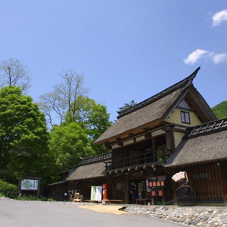คายาบุคิโนะซาโตะ ยากูชิออนเซ็น ฮาตาโกะ Hotel Higashiagatsuma ภายนอก รูปภาพ