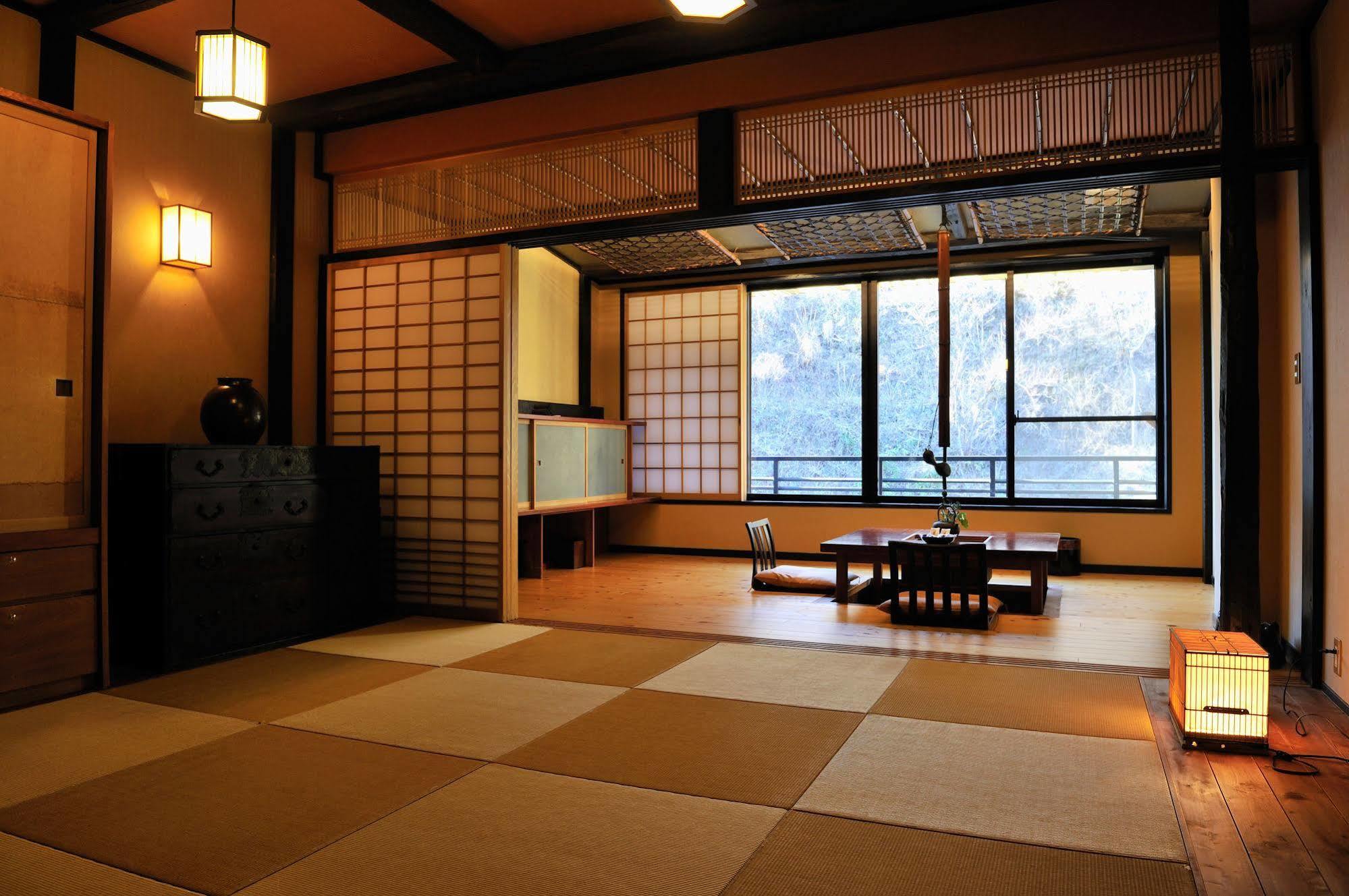 คายาบุคิโนะซาโตะ ยากูชิออนเซ็น ฮาตาโกะ Hotel Higashiagatsuma ภายนอก รูปภาพ